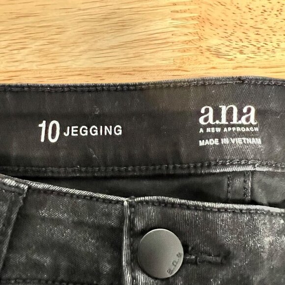 A.N.A Womens Distressed Black Jegging Size 10 High Rise Stretch - Picture 8 of 9